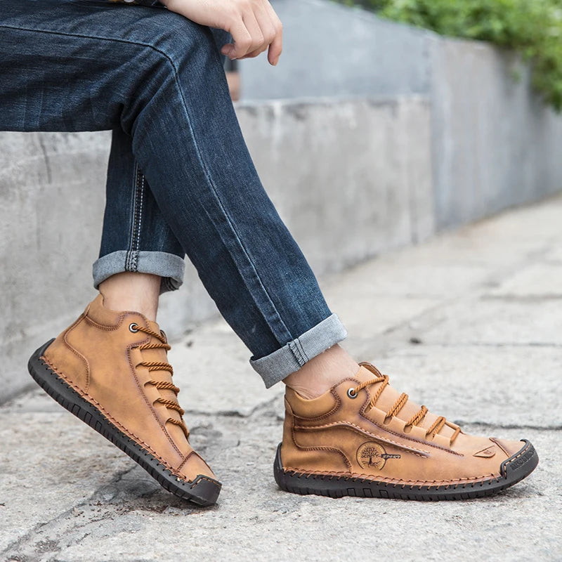 (⏰LAST DAY - 50% OFF🛒)Men's Retro Hand-Stitched Pigskin Boots – Wide Toe, Breathable, Non-Slip, Arch Support, Memory Foam Insole, Lightweight & Comfortable for Walking & Driving