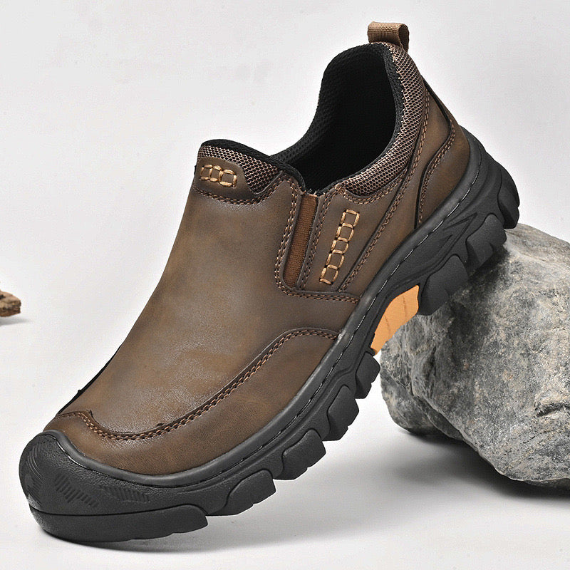 ⏰Promotion - 50% OFF🔥GARB® Men's Wide Toe Slip-On Leather Loafers | Arch Support & Anti-Collision Outdoor Shoes